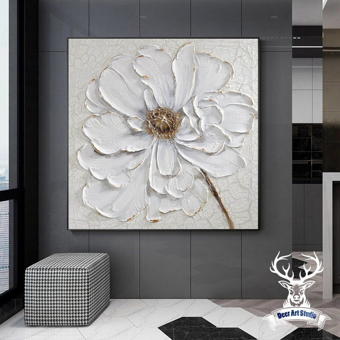 Elegant White Flower Oil Painting with Gilded Accents for Modern Home Decor
