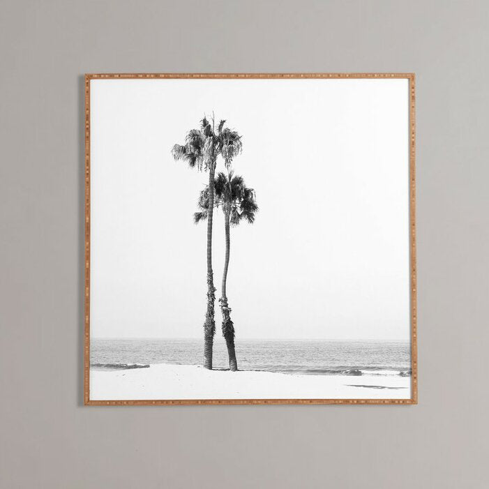 Elegant Black and White Palm Trees Art Print - Coastal Scenic Wall Décor