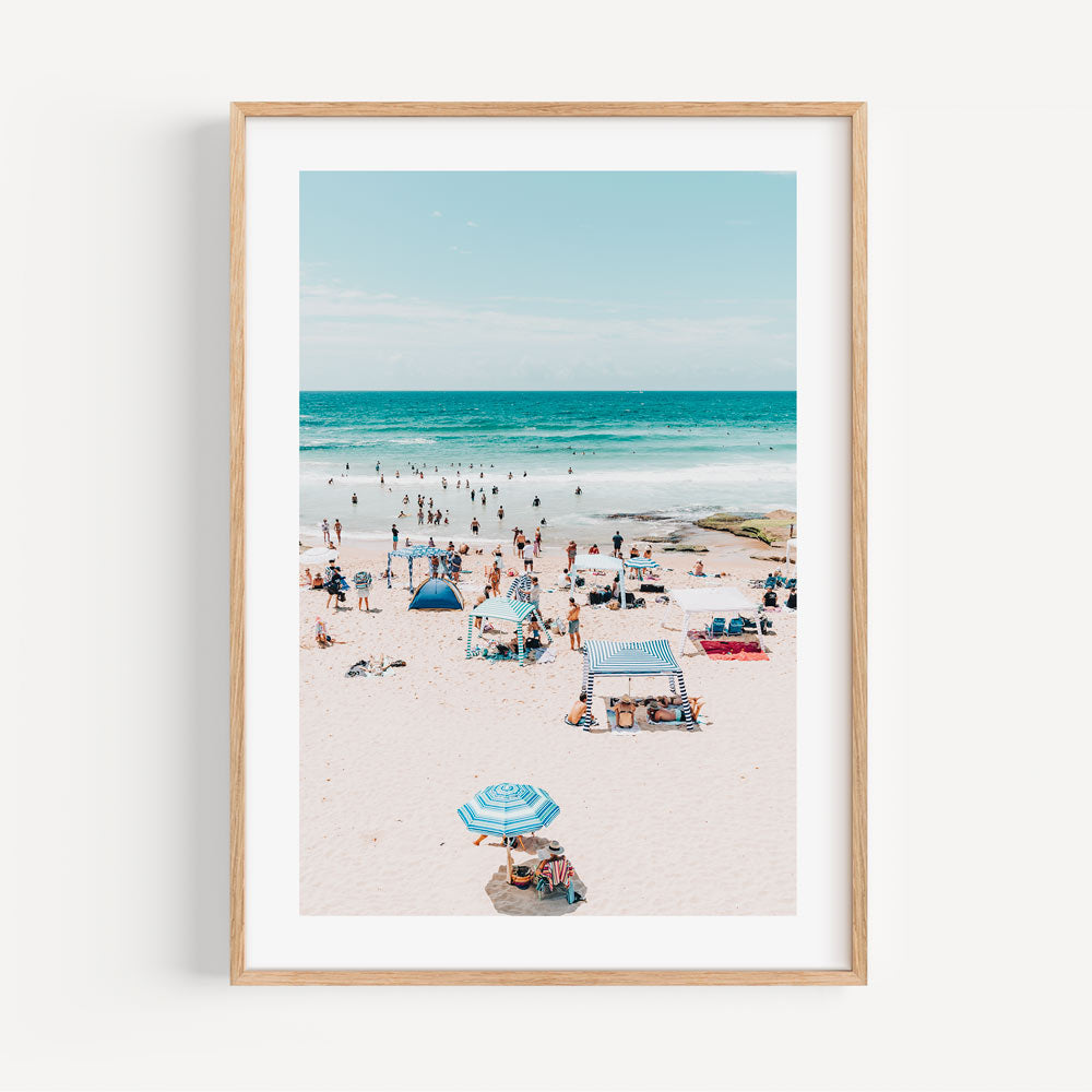 Vibrant Summer Day at Maroubra Beach – Relaxation and Fun in the Sun