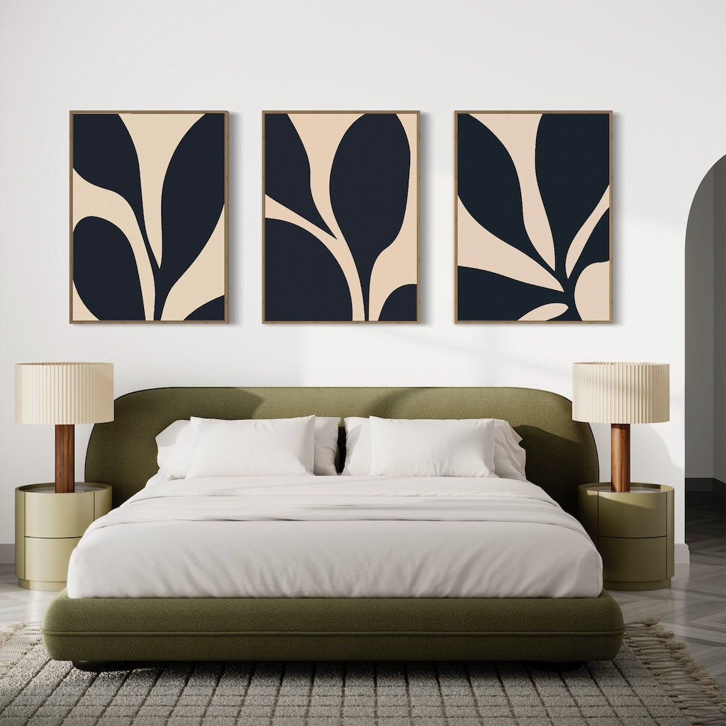 Elegant Noir Floral Triptych Oil Painting for Modern Decor