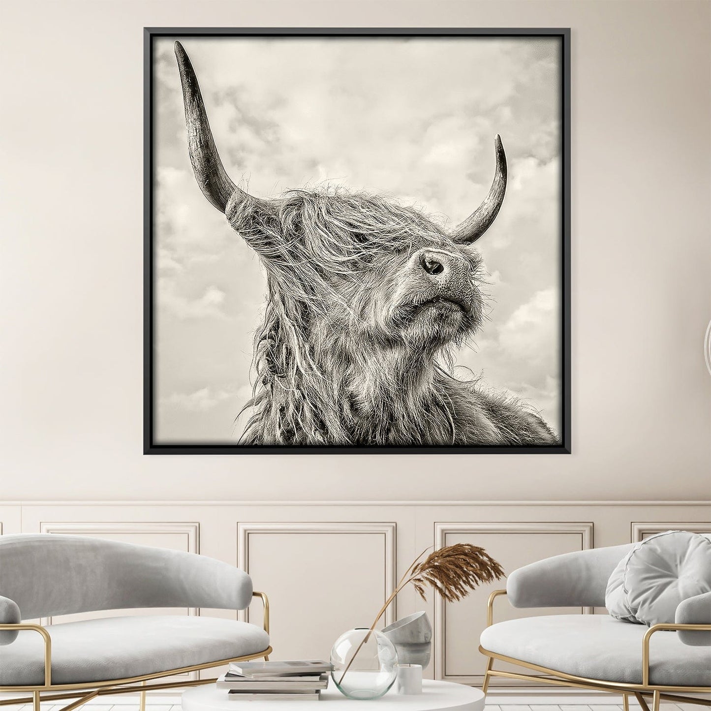 Majestic Highland Bull Oil Painting - Captivating Animal Wall Art for Home Decor