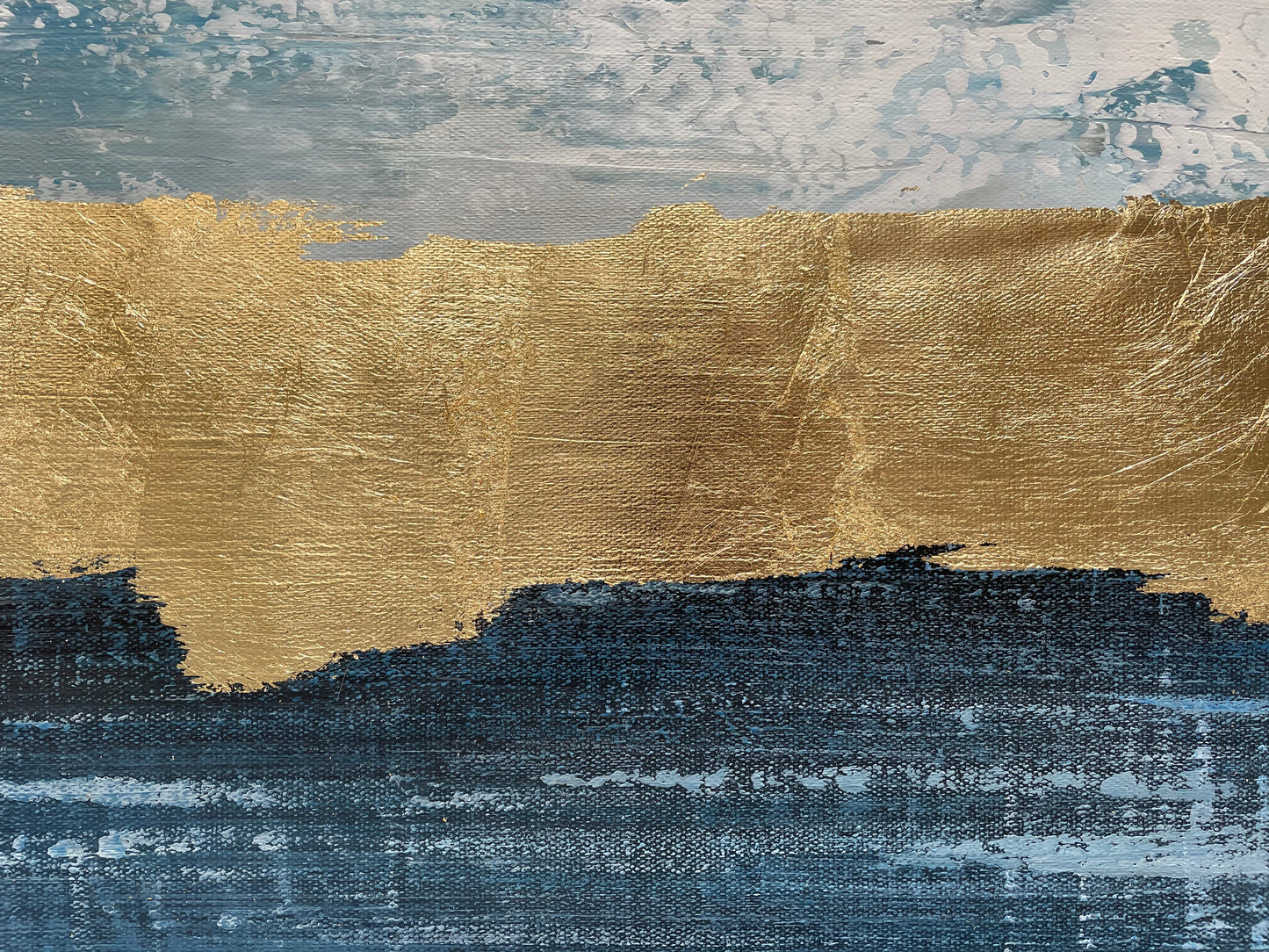 Serene Ocean Horizon with Gold Accent Oil Painting for Modern Home Decor