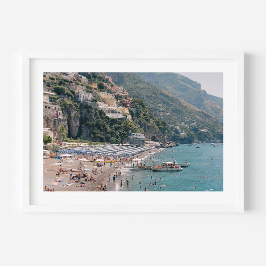 Coastal Getaway: Serene Oil Painting of a Beautiful Beach Scene