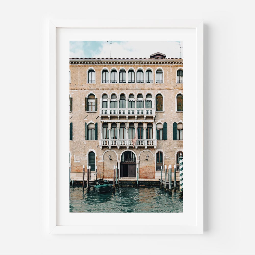 Tranquil Venetian Scene with Elegant Architecture and Serene Waters