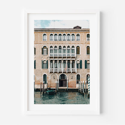 Tranquil Venetian Scene with Elegant Architecture and Serene Waters