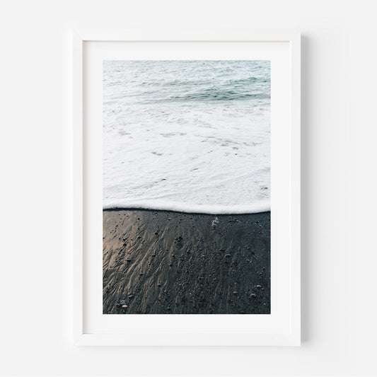 Tranquil Shoreline Scene: Serene Oil Painting of Waves and Dark Sand