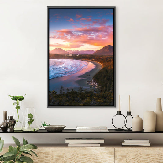 Serene Coastal Sunrise: Captivating Oil Painting of Shoreline Beauty