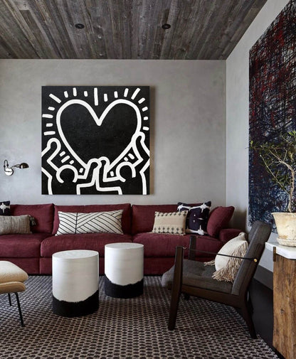 Bold Heart Embrace - Modern Abstract Oil Painting Inspired by Street Art