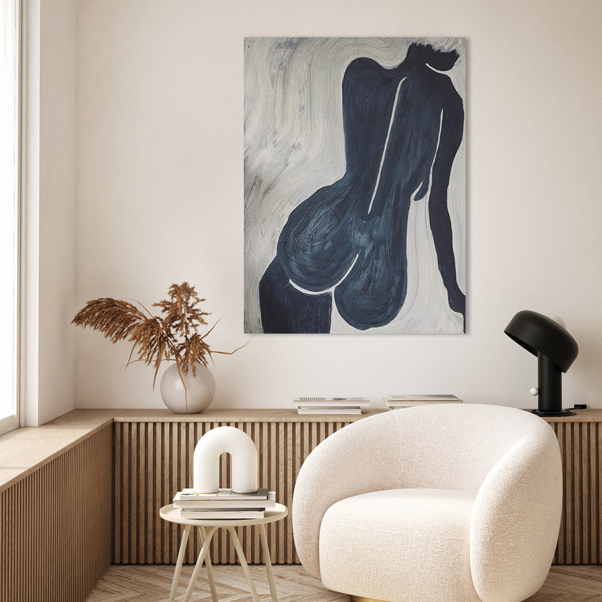 Abstract Silhouette: Modern Oil Painting of a Curvaceous Figure