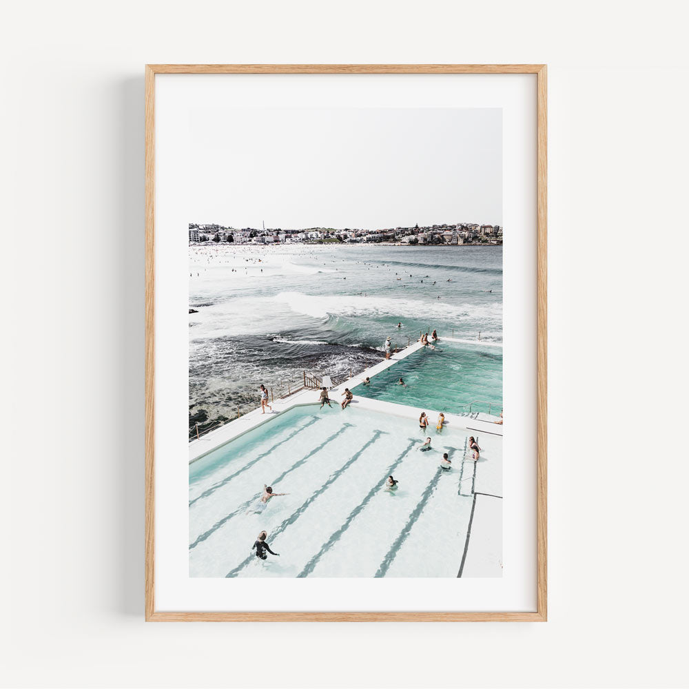 Serene Coastal Escape: Embrace the Beauty of Iceberg Bathers