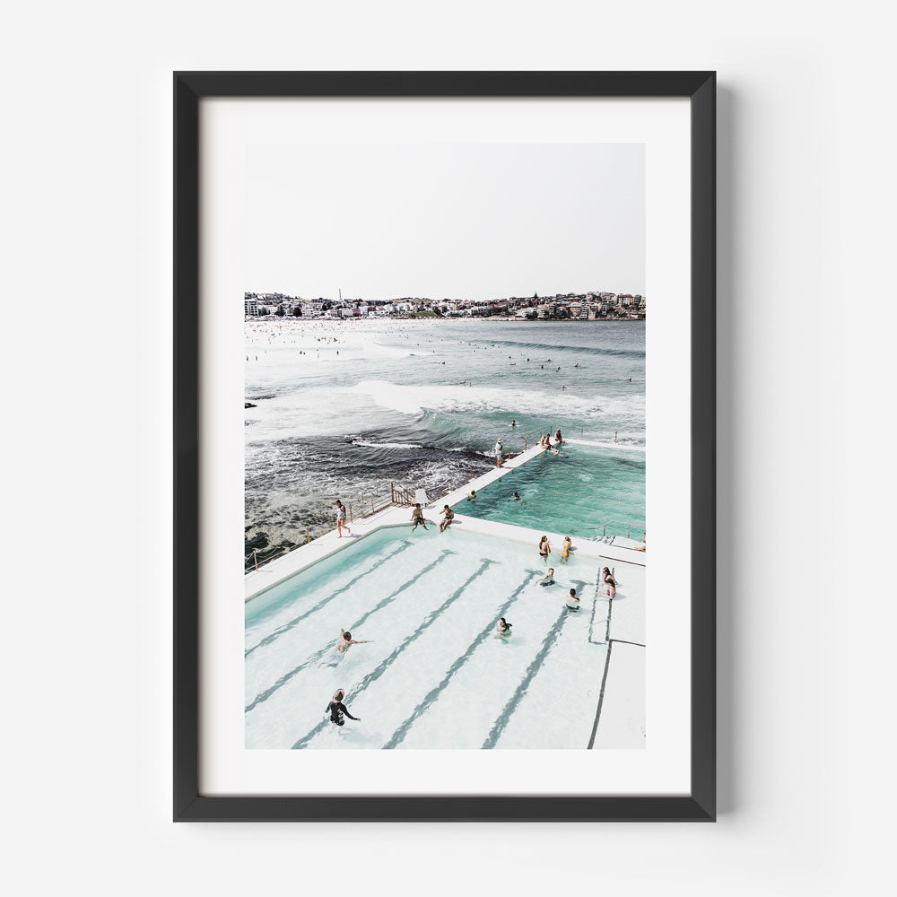 Serene Coastal Escape: Embrace the Beauty of Iceberg Bathers