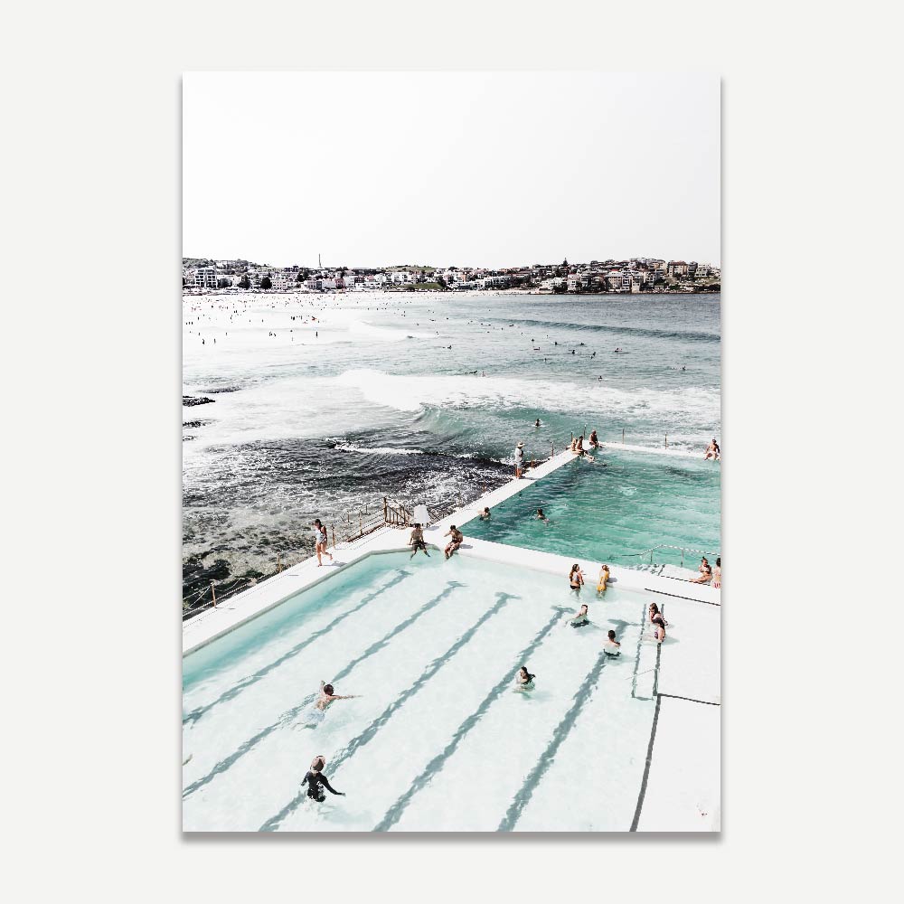 Serene Coastal Escape: Embrace the Beauty of Iceberg Bathers