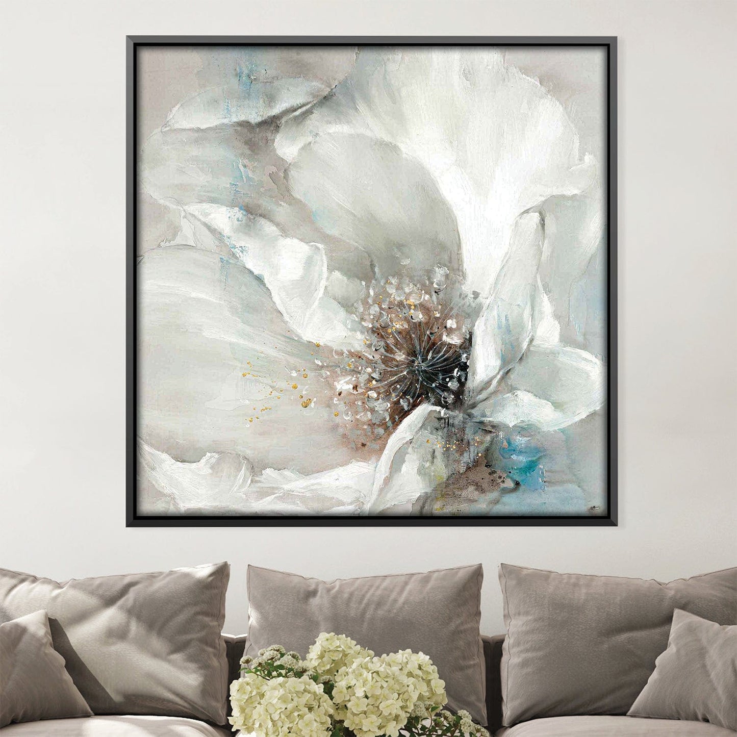 Elegant White Flower Oil Painting for Luxurious Home Decor and Art Lovers