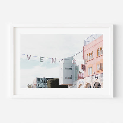 Charming Venice Beach Streetscape: Vibrant Oceanfront Oil Painting