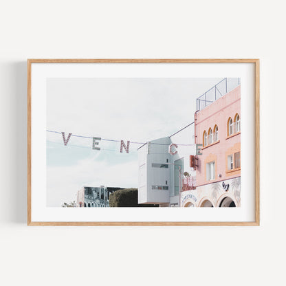 Charming Venice Beach Streetscape: Vibrant Oceanfront Oil Painting